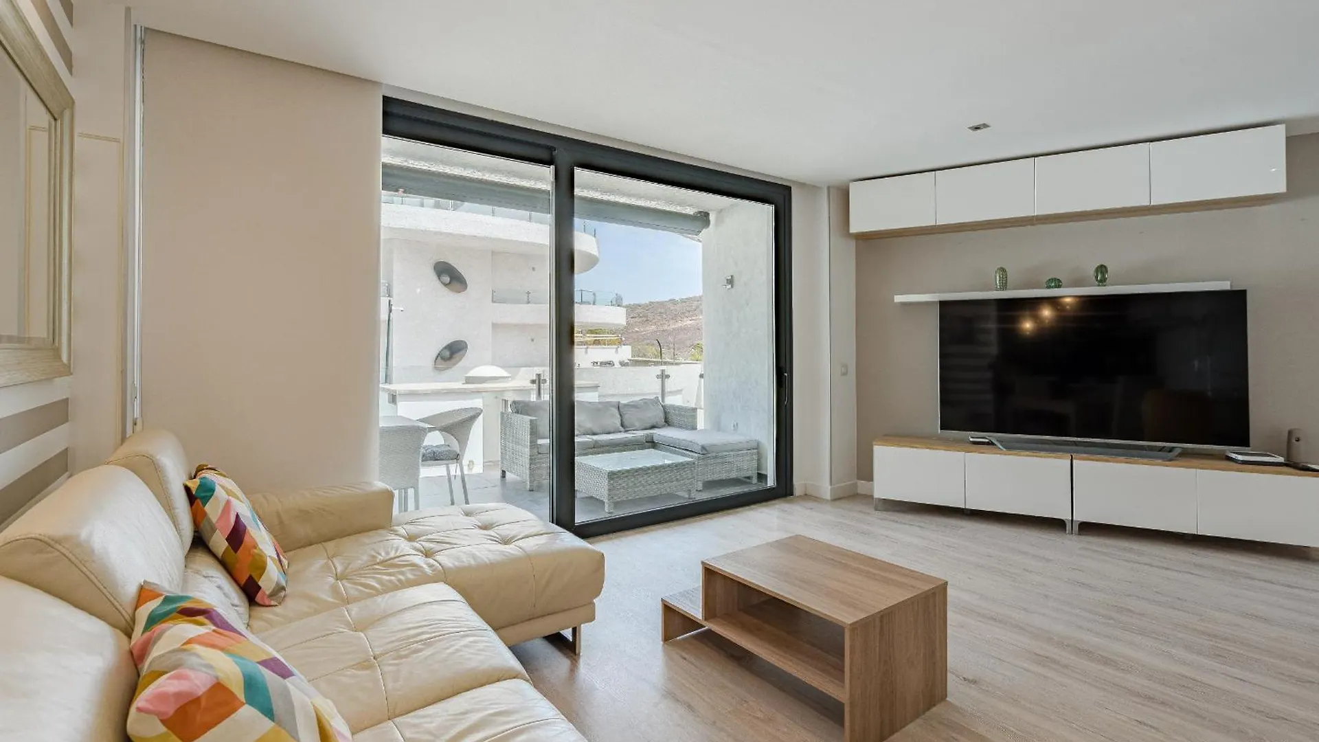 Tranquil Apartment Las Olas Palm-mar Spain